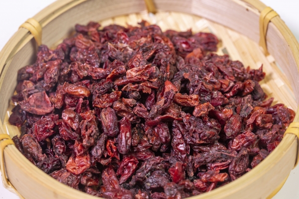 山茱萸可以生吃吗