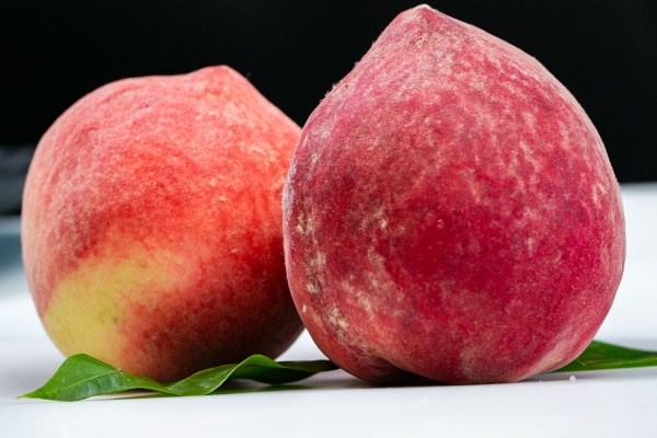 孕妇吃水蜜桃对胎儿好吗