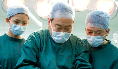 三甲医院的医生可以在外面接私活吗2