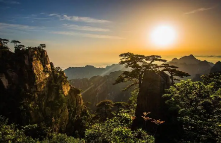 2023年黄山4月份雨多吗1