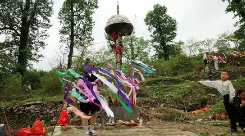 2023清明挂纸是当天还是清明前2