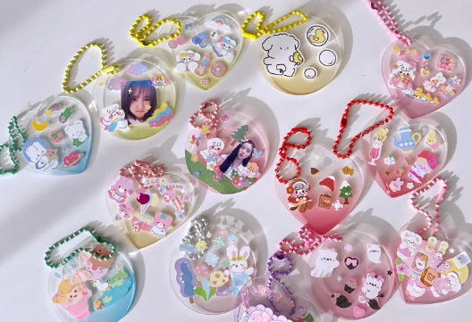 咕卡可以挂书包上吗3