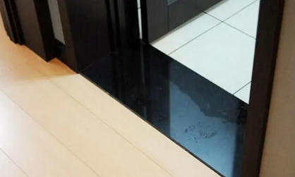 过门石下一定要放红布和硬币吗1