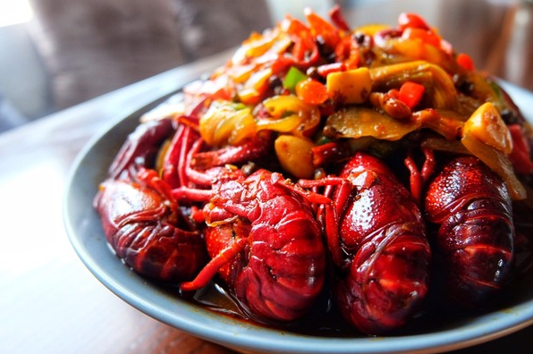 小龙虾炒到什么程度就熟了1