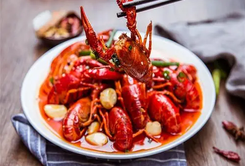 吃小龙虾剩下的汤汁可以做什么菜1