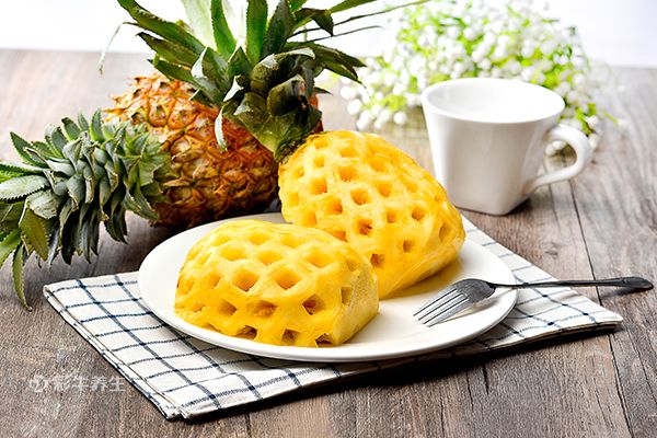 菠萝1.jpg 菠萝1.jpg