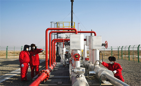 新疆超深井放喷点火成功 地下油气储备量有多少?