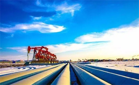 新疆超深井放喷点火成功 地下油气储备量有多少?