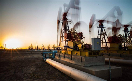 新疆超深井放喷点火成功 地下油气储备量有多少?