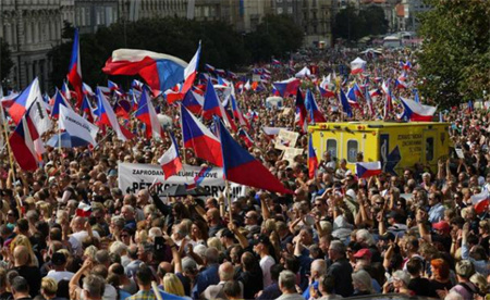 ​法国举行“五一”大游行 目的是什么？