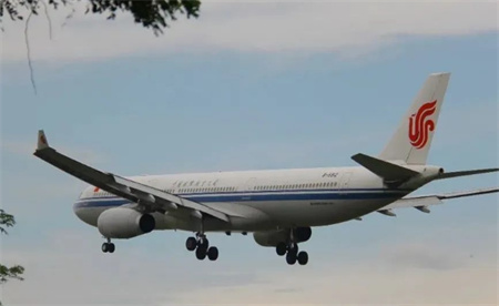 ​五一假期民航运输旅客941.2万人次日均增超5倍 这个数据表明了航空哪些积极点？