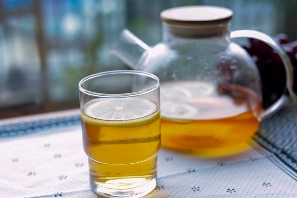 柠檬不能和什么一起吃