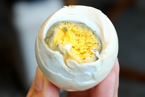 鸡蛋清的功效与作用、禁忌和食用方法