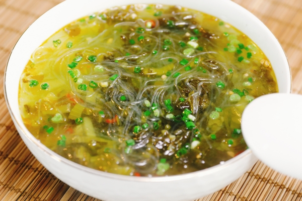 酸菜的功效与作用、禁忌和食用方法