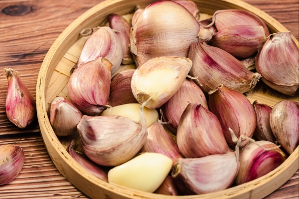 蒜的功效与作用、禁忌和食用方法