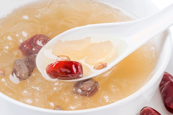 燕窝的功效与作用、禁忌和食用方法