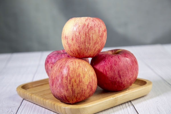 苹果的功效与作用、禁忌和食用方法