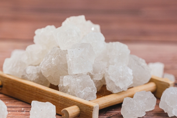 盐的功效与作用、禁忌和食用方法