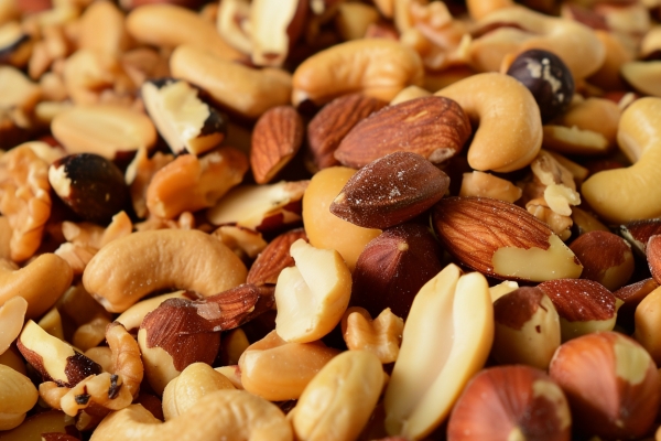 巴旦木的功效与作用、禁忌和食用方法