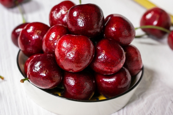 车厘子的功效与作用、禁忌和食用方法