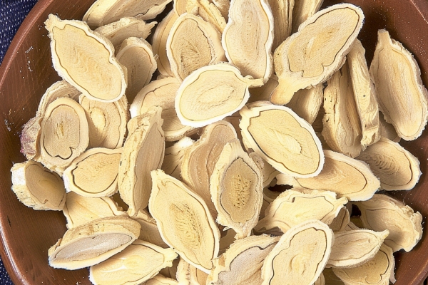 山茱萸泡酒配方